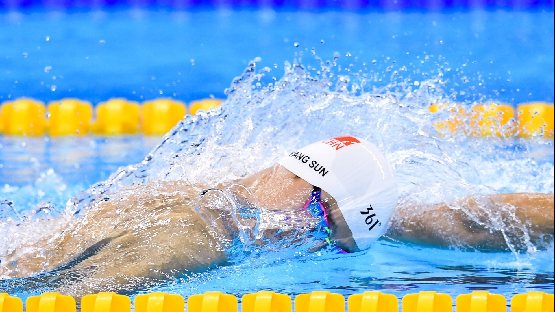 水球对抗突尼斯男队表现顽强，水球对抗突尼斯男队表现顽强